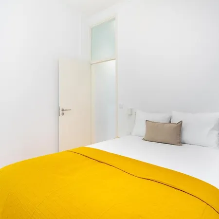 아파트 Whome Downtown 224 In Notch Location W/ Ac & Wi-fi 리스본